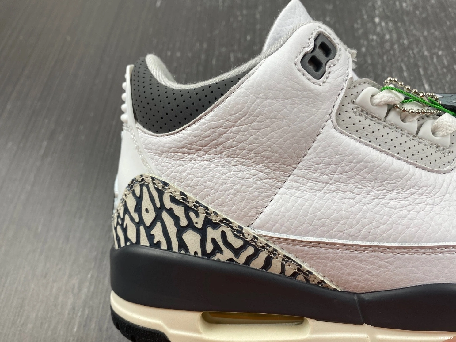 Retro Sneak DX6665-100 Jordan (GS) Hide 3 - N' 0205